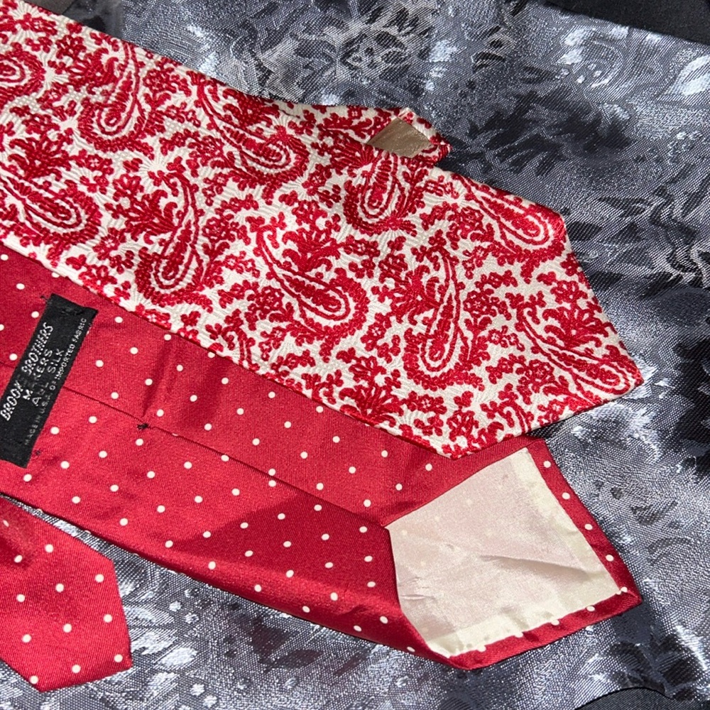 2/1 🔥 Swing paisley Tie  polka dot Brooks brothers Makers Necktie
